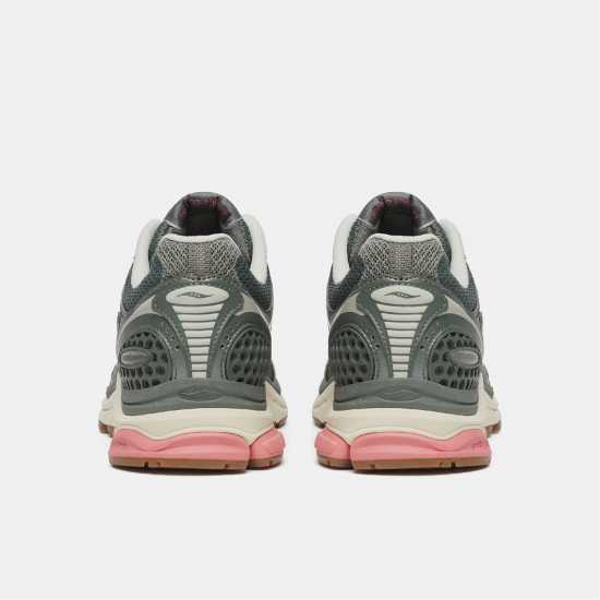 Saucony Progrid Triumph 4 Running Shoe  