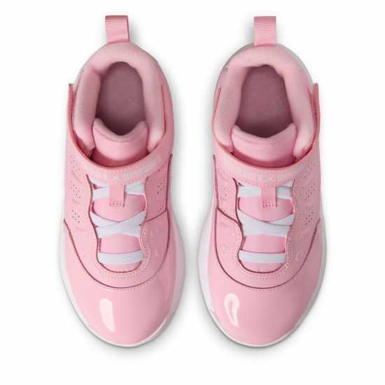 Air Jordan Max Aura Basketball Trainers Меко розово 