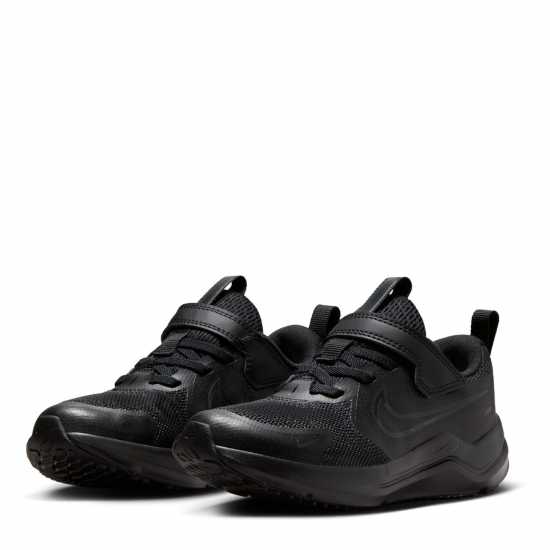 Nike Cosmic Runners Childrens Трикратно черно 