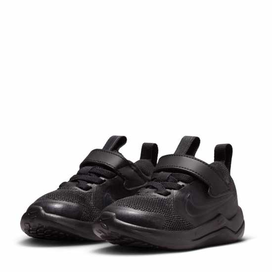 Детски маратонки за бягане Nike Cosmic Runner Shoes Infants Трикратно черно Nike Cosmic Runner Shoes Infants Трикратно черно Детски маратонки за бягане