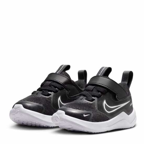 Детски маратонки за бягане Nike Cosmic Runner Shoes Infants Черно/Бяло Nike Cosmic Runner Shoes Infants Черно/Бяло Детски маратонки за бягане
