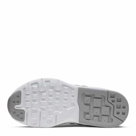 Nike Air Max Invigor Little Kids Shoe Сиво 