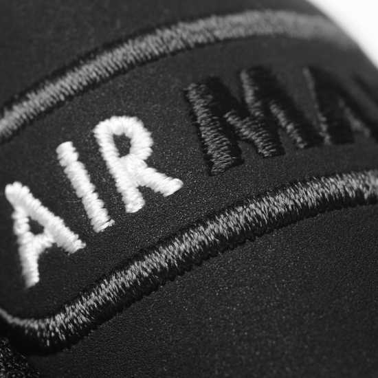 Nike Air Max Ivo Junior Boys Черно/Бяло Детски маратонки