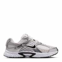 Nike Юношески Обувки V5 Rnr Shoes Juniors Wht/Met/Blk 