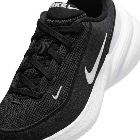 Nike Юношески Обувки Uplift Sc Shoes Juniors Черно/Бяло 