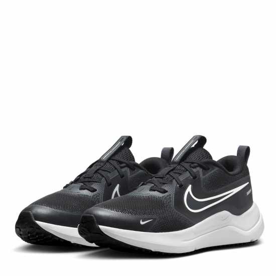 Nike Cosmic Runners Juniors Черно/Бяло Nike Cosmic Runners Juniors Черно/Бяло