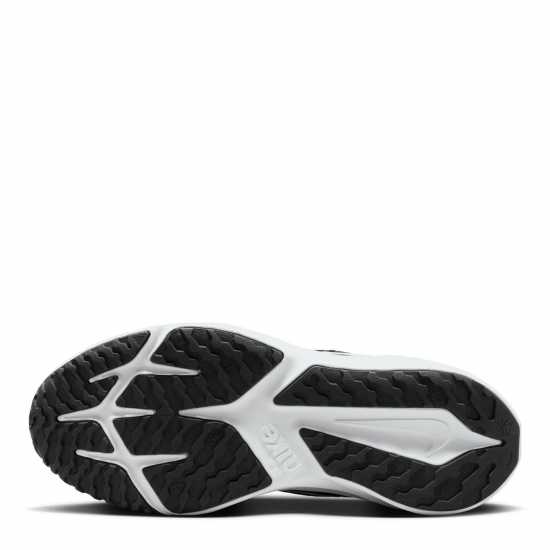 Nike STAR RUNNER 4 NN (GS) Черно/Бяло 