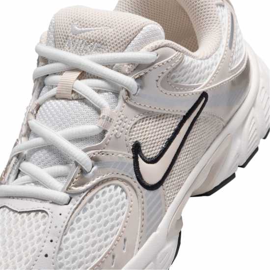 Nike Юношески Обувки V5 Rnr Shoes Juniors Бяло/Парус 
