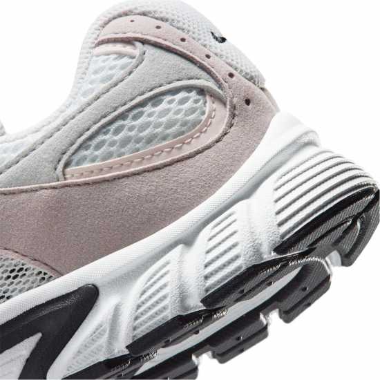 Nike Юношески Обувки V5 Rnr Shoes Juniors Off Wht/Grey 