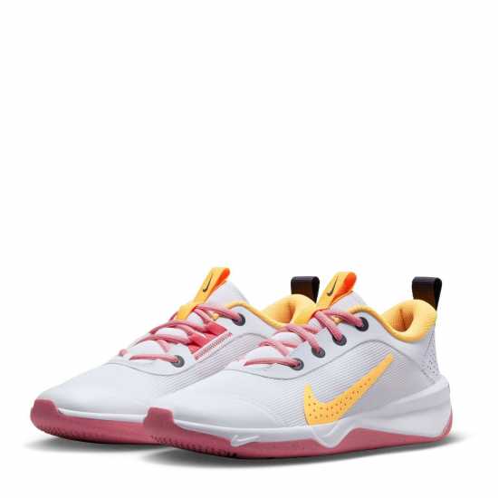 Nike Omni Multi-Court Big Kids' Indoor Court Shoes White/Coral Детски маратонки