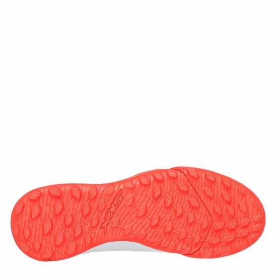 Детски футболни бутонки Skechers Skx.1 Juniors Astro Turf Football Boots White/Blue Skechers Skx.1 Juniors Astro Turf Football Boots White/Blue Детски футболни бутонки