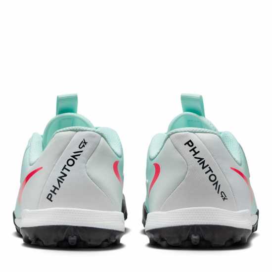Детски футболни бутонки Nike Phantom Gx 2 Club Junior Astro Turf Football Boots Nike Phantom Gx 2 Club Junior Astro Turf Football Boots Детски футболни бутонки