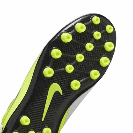 Детски футболни бутонки Nike Phantom Luna Ii Academy Juniors Artificial Ground Football Boots Сребро/Волт Nike Phantom Luna Ii Academy Juniors Artificial Ground Football Boots Сребро/Волт Детски футболни бутонки