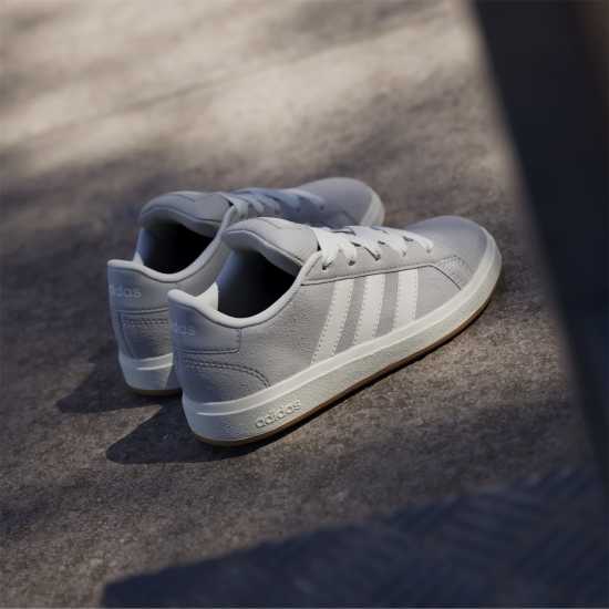 Детски маратонки Adidas Grand Court 00S Trainers Juniors Сиво/Гума Adidas Grand Court 00S Trainers Juniors Сиво/Гума Детски маратонки