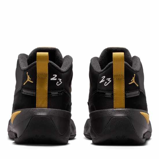 Air Jordan Kids' Max Aura Basketball Trainers Black/Mtllc Gld 