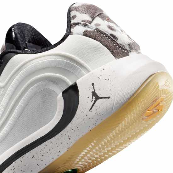 Air Jordan Luka Basketball Trainers Бяло/Зелено 