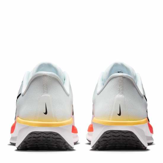 Nike Quest 6 Mens Road Running Shoes Off White/Black Nike Quest 6 Mens Road Running Shoes Off White/Black