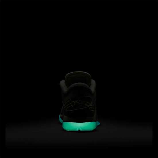 Nike Lebron Xxii Sn52 Кост/Зелен Баскетболни маратонки