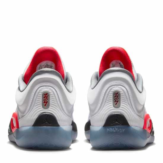 Air Jordan Zion Basketball Trainers Бяло/Червено 