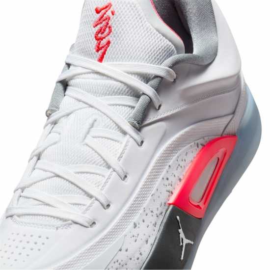 Air Jordan Zion Basketball Trainers Бяло/Червено 