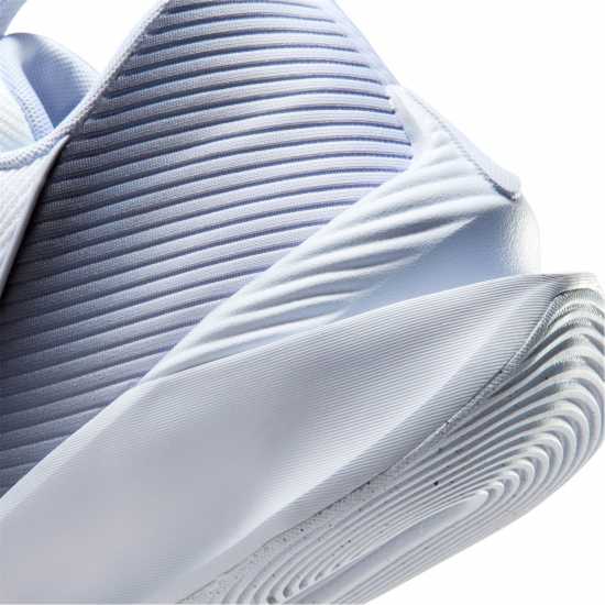 Nike G.t. Jump Academy Basketball Trainers Mens Бяло/Черно 