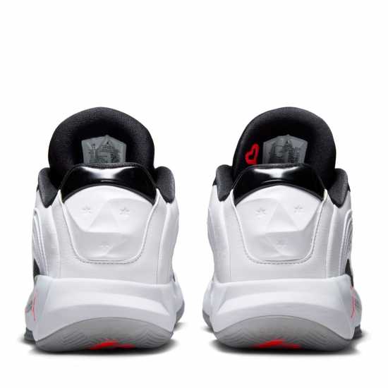 Air Jordan Luka Basketball Trainers Бяло/Червено Air Jordan Luka Basketball Trainers Бяло/Червено