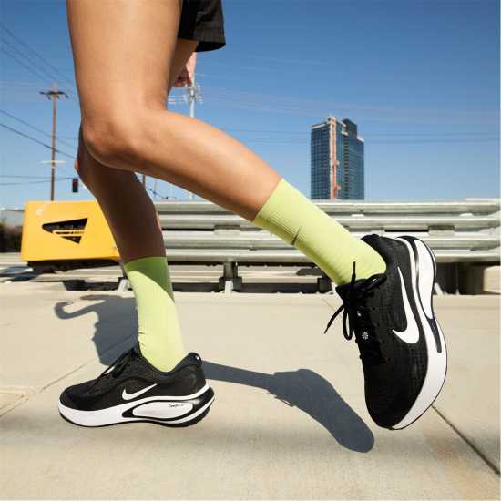 Nike Journey Run Women's Road Running Shoes Черно/Бяло Дамски маратонки за бягане