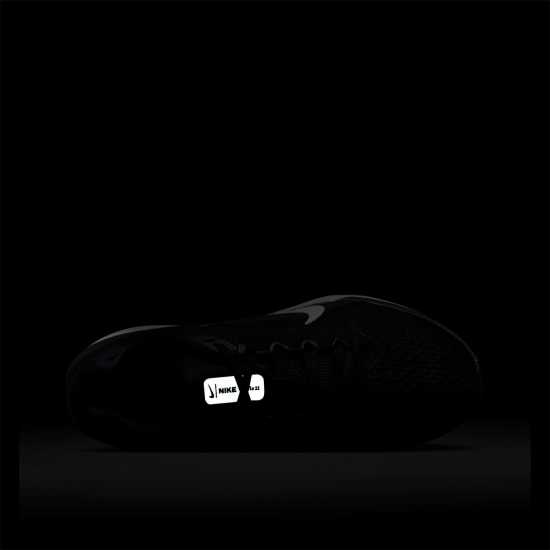 Nike Winflo 11 Womens Road Running Shoes Черно/Бяло Дамски маратонки за бягане