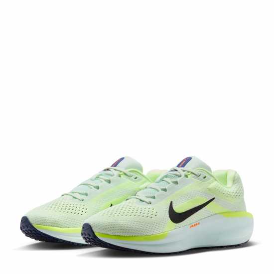 Nike Winflo 11 Womens Road Running Shoes Почти зелено Дамски маратонки за бягане