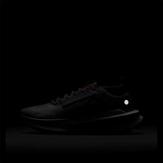 Дамски туристически сандали Nike Zegama Trail 2 Running Shoes Womens Платина Nike Zegama Trail 2 Running Shoes Womens Платина Дамски туристически сандали