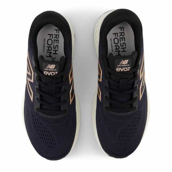 Дамски маратонки за бягане New Balance Evoz V4 Road Running Shoes Womens Черно/Бяло New Balance Evoz V4 Road Running Shoes Womens Черно/Бяло Дамски маратонки за бягане