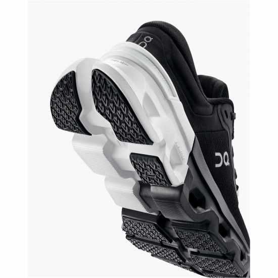 Дамски маратонки за бягане On Cloudflyer 5 Shoes Womens Черно/Бяло On Cloudflyer 5 Shoes Womens Черно/Бяло Дамски маратонки за бягане