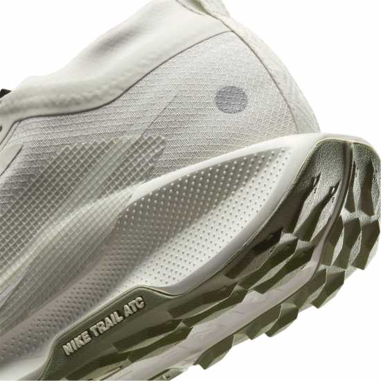 Дамски туристически сандали Nike Pegasus Trail 5 Gore-Tex Running Shoes Womens Кост/Парус/Армия Nike Pegasus Trail 5 Gore-Tex Running Shoes Womens Кост/Парус/Армия Дамски туристически сандали