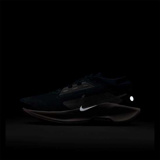 Дамски туристически сандали Nike Pegasus Trail 5 Gore-Tex Running Shoes Womens Армейска нави Nike Pegasus Trail 5 Gore-Tex Running Shoes Womens Армейска нави Дамски туристически сандали