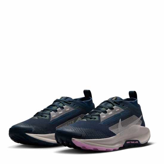 Дамски туристически сандали Nike Pegasus Trail 5 Gore-Tex Running Shoes Womens Армейска нави Nike Pegasus Trail 5 Gore-Tex Running Shoes Womens Армейска нави Дамски туристически сандали