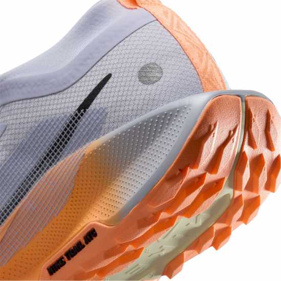 Nike Pegasus Trail 5 Gore-Tex Running Shoes Womens Nike Pegasus Trail 5 Gore-Tex Running Shoes Womens