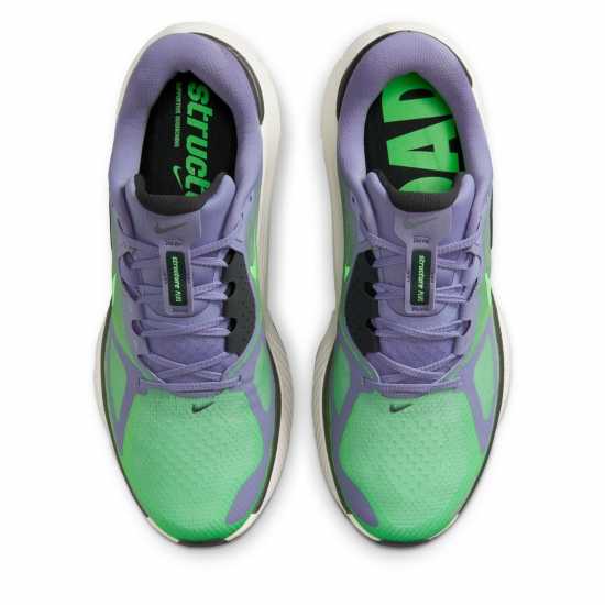 Nike Structure Plus Nike Structure Plus