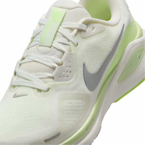 Маратонки за бягане Nike Structure 26 Trainers Womens Smt Wht/Chrome Nike Structure 26 Trainers Womens Smt Wht/Chrome Маратонки за бягане