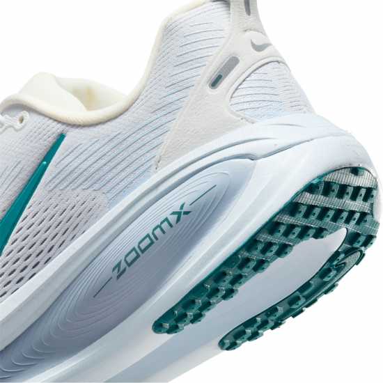 Маратонки за бягане Nike Vomero 18 Road Running Shoes Womens Summit White Nike Vomero 18 Road Running Shoes Womens Summit White Маратонки за бягане