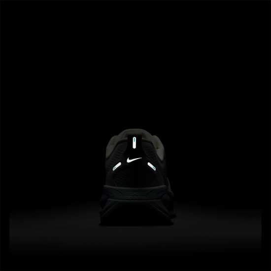 Маратонки за бягане Nike Vomero 18 Road Running Shoes Womens Summit White Nike Vomero 18 Road Running Shoes Womens Summit White Маратонки за бягане