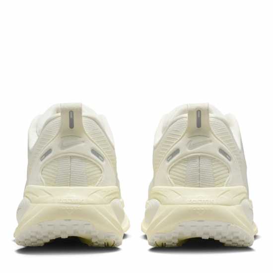 Nike Vomero 18 Road Running Shoes Womens Парус/Сметана Бял 