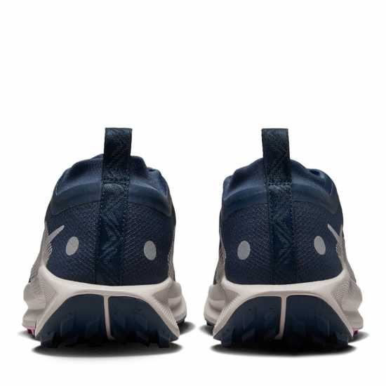 Маратонки за бягане Nike Pegasus Trail 5 Gore-Tex Trainers АРСЕНАЛНО СИН/РЪКАВ Nike Pegasus Trail 5 Gore-Tex Trainers АРСЕНАЛНО СИН/РЪКАВ Маратонки за бягане