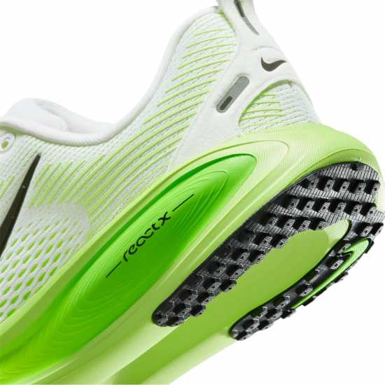 Детски маратонки Nike Vomero 18 Trainers Juniors Бяло/Волт Nike Vomero 18 Trainers Juniors Бяло/Волт Детски маратонки