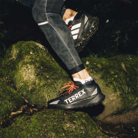 Мъжки туристически обувки Adidas Маратонки За Бягане По Пътеки Agravic Gore-Tex Trail Running Shoes Черно Adidas Маратонки За Бягане По Пътеки Agravic Gore-Tex Trail Running Shoes Черно Мъжки туристически обувки