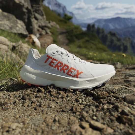 Adidas Маратонки За Бягане По Пътеки Terrex Agravic Speed Trail Running Shoes Woens Бяло/Оранжево Дамски туристически сандали