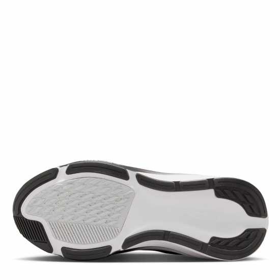 Nike Kids Pegasis 42 Every Day Running Shoes Black/White Nike Kids Pegasis 42 Every Day Running Shoes Black/White