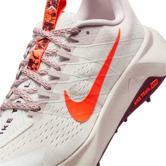 Маратонки за бягане Nike Маратонки За Бягане По Пътеки Wildhorse 10 Trail Running Shoes Womens Sail/Hyer Crims Nike Маратонки За Бягане По Пътеки Wildhorse 10 Trail Running Shoes Womens Sail/Hyer Crims Маратонки за бягане