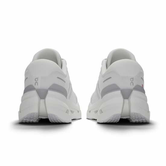 On Cloudrunner 3 Ld10 On Cloudrunner 3 Ld10