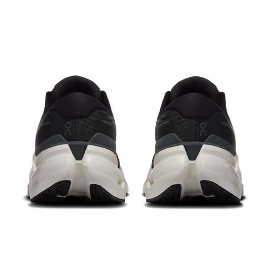 Мъжки маратонки On On Cloudrunner 3 Sn10 Black/Ivory On On Cloudrunner 3 Sn10 Black/Ivory Мъжки маратонки