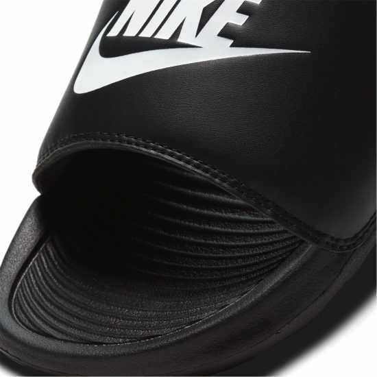 Дамски сандали и джапанки Nike One Womens Slides Черно/Бяло Nike One Womens Slides Черно/Бяло Дамски сандали и джапанки